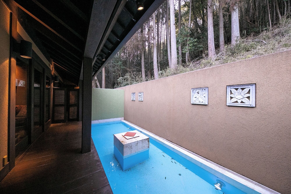 離れ 禁煙 (13歳からご宿泊可能) 客室4 | 湯布院 ホテル森のテラス