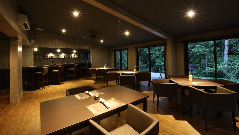 レストラン1 | マガチャバル オキナワ