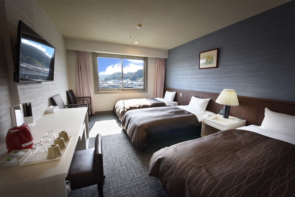 スタンダード トリプルルーム リバービュー | ホテルサン人吉