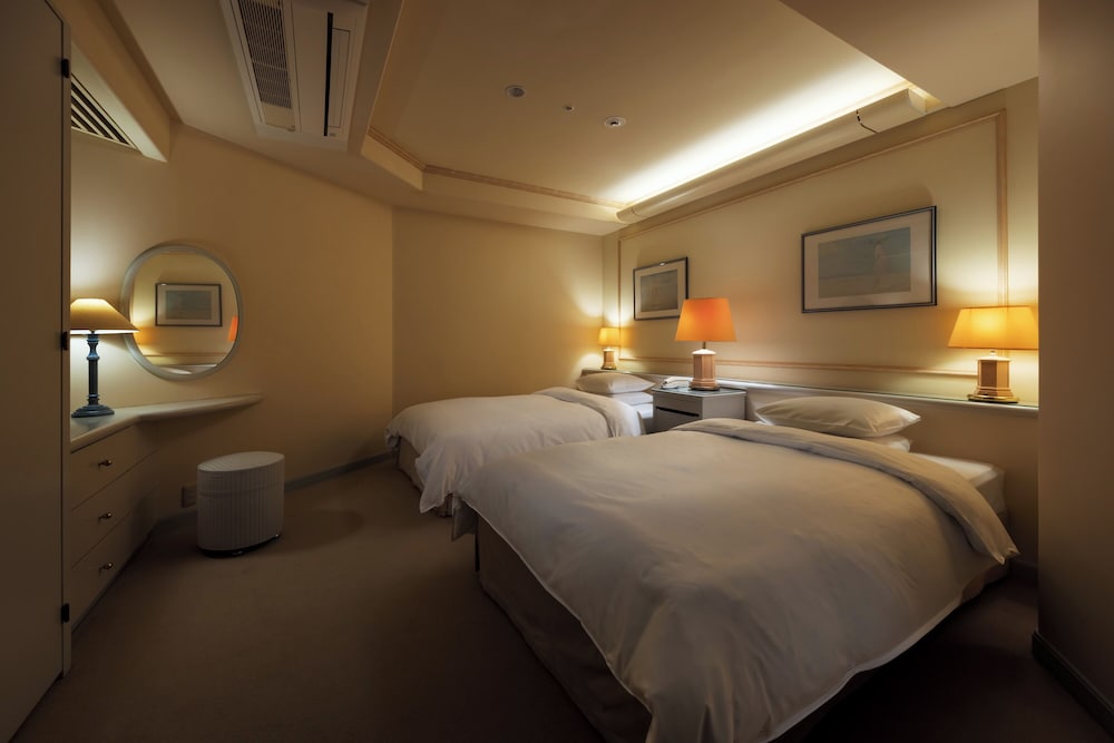 オーシャンビュースイート 禁煙 客室2 | 淡島ホテル