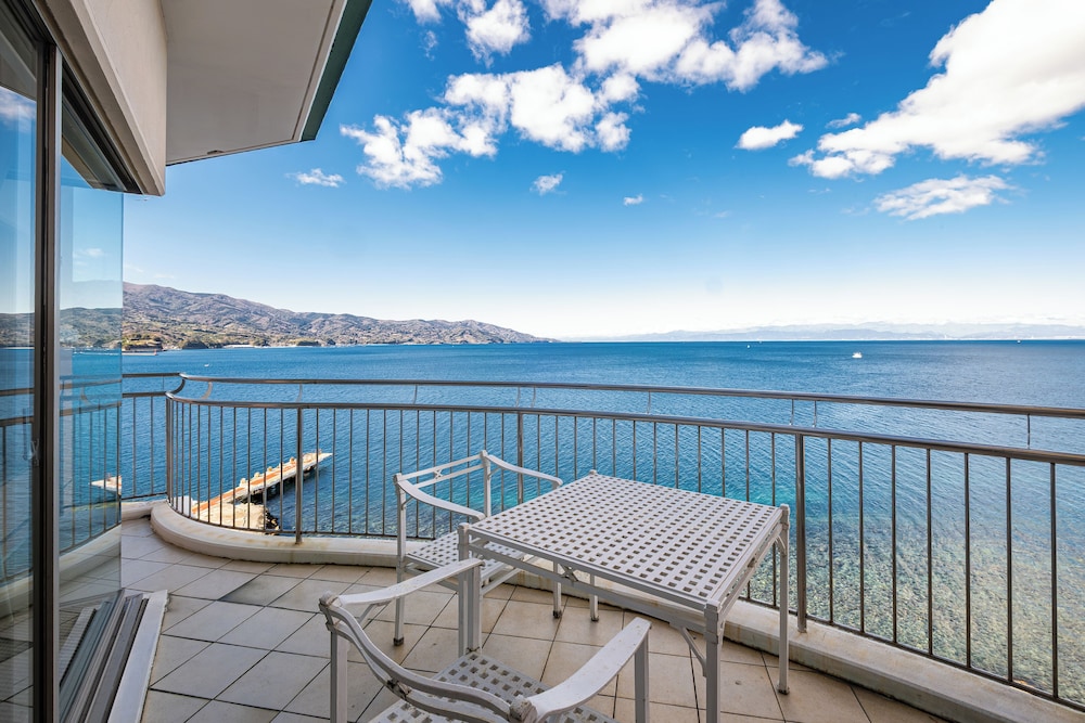 オーシャンビュースイート 禁煙 部屋からの景観1 | 淡島ホテル