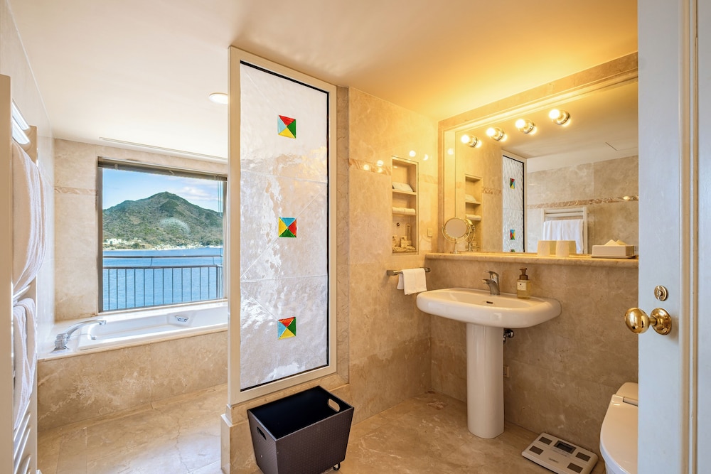 オーシャンビュースイート 禁煙 客室3 | 淡島ホテル