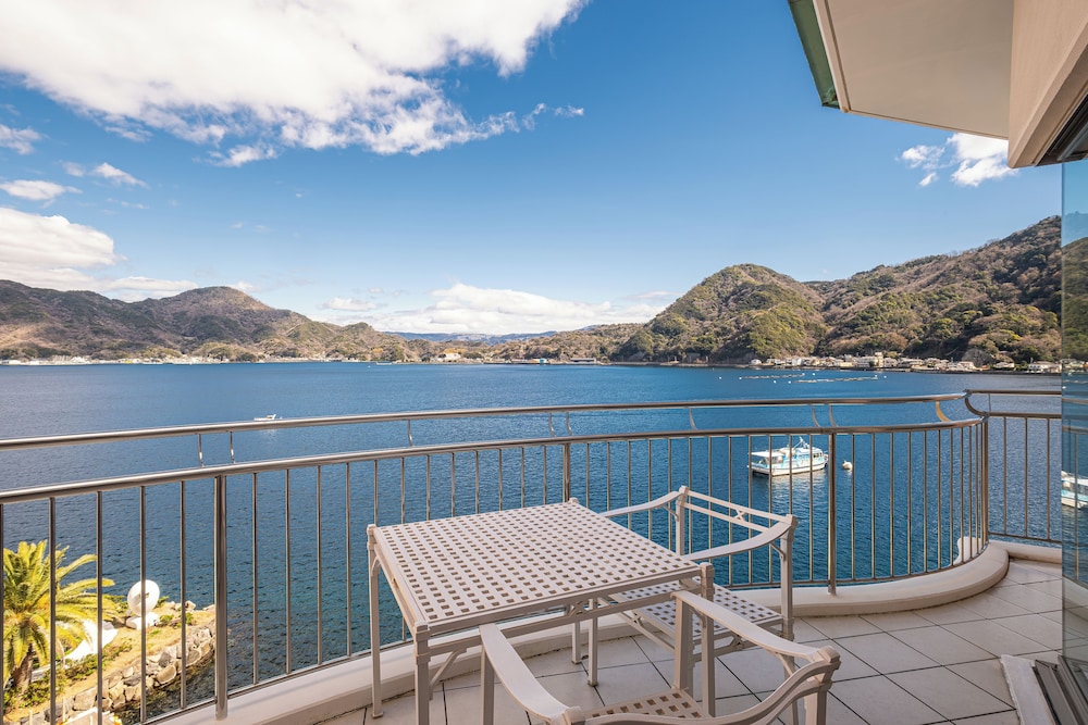 オーシャンビュースイート 禁煙 部屋からの景観0 | 淡島ホテル