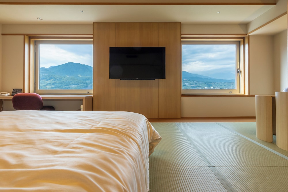 TATAMIツイン 禁煙 客室4 | ホテル春日居