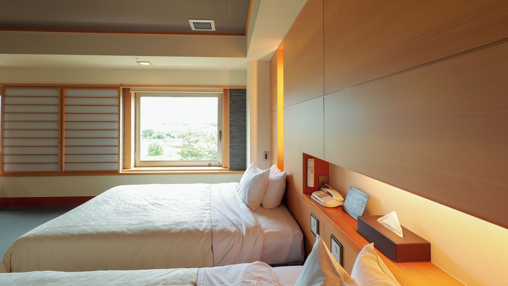 和モダンツイン 禁煙 客室1 | ホテル春日居