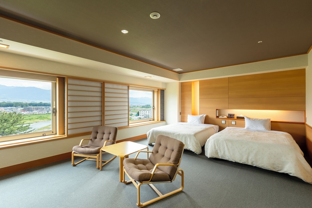 和モダンツイン 禁煙 客室2 | ホテル春日居