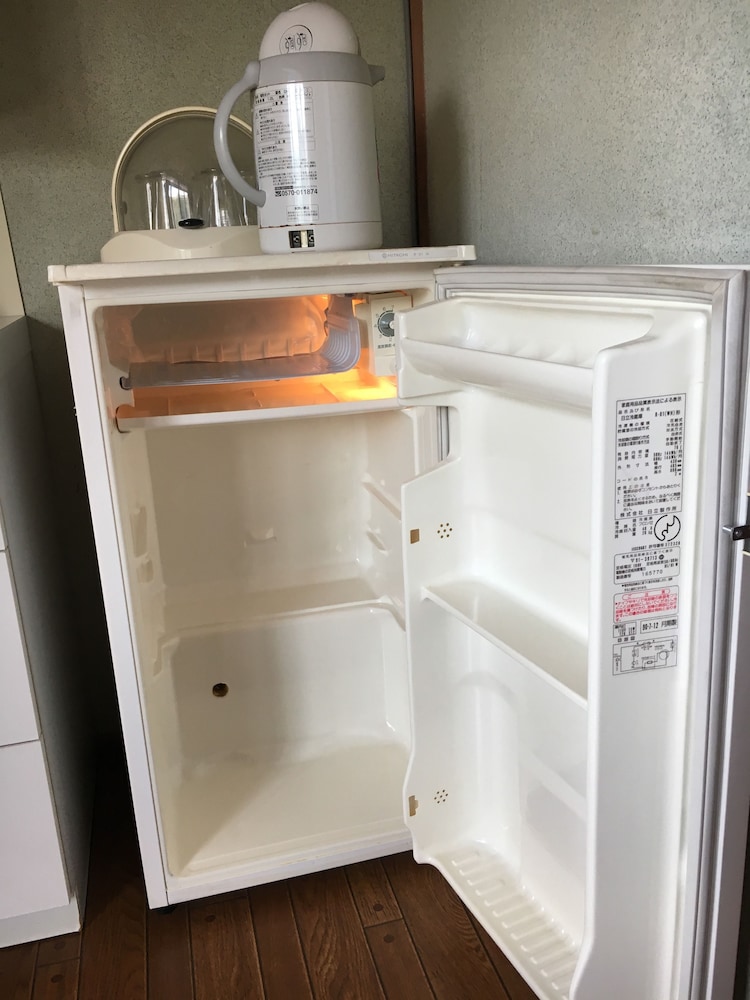 和室スタンダードルーム　共用バスルーム　ガーデンビュー 小型冷蔵庫0 | 住之江旅館