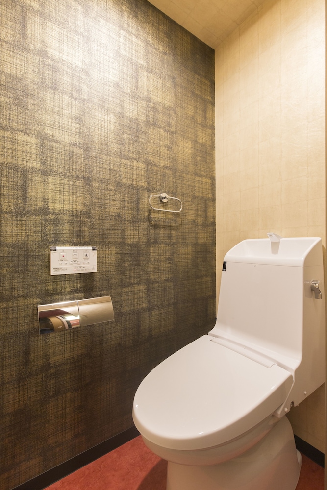 [South Wing] スタンダードダブルルーム 禁煙 バスルーム1 | ホテルウィングインターナショナルセレクト博多駅前