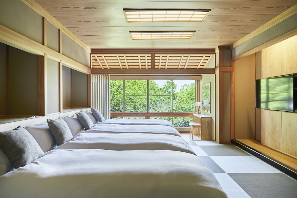 ファミリー 4 人部屋 4 ベッドルーム 禁煙 ガーデンビュー | ANDO HOTEL 奈良若草山 ~DLIGHT LIFE & HOTELS~