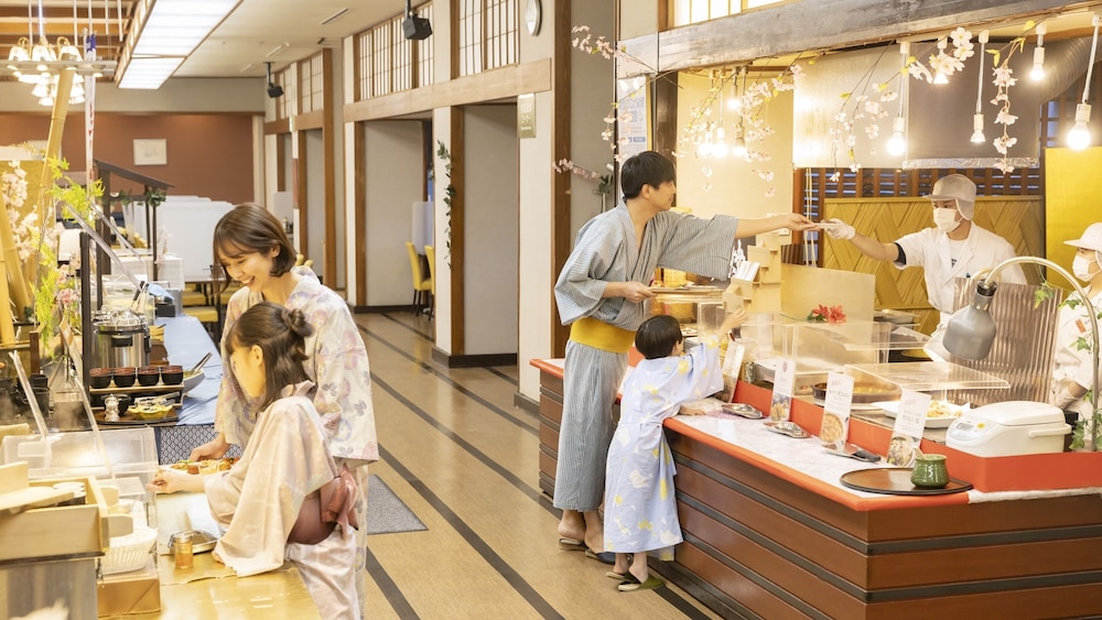 レストラン1 | 大江戸温泉物語 下呂別館