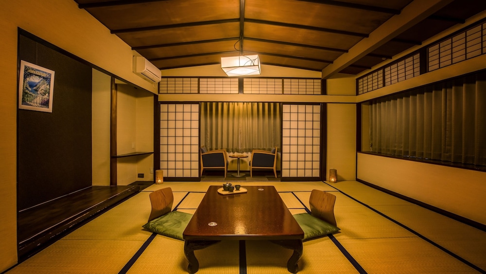 客室1 | 大江戸温泉物語 下呂別館