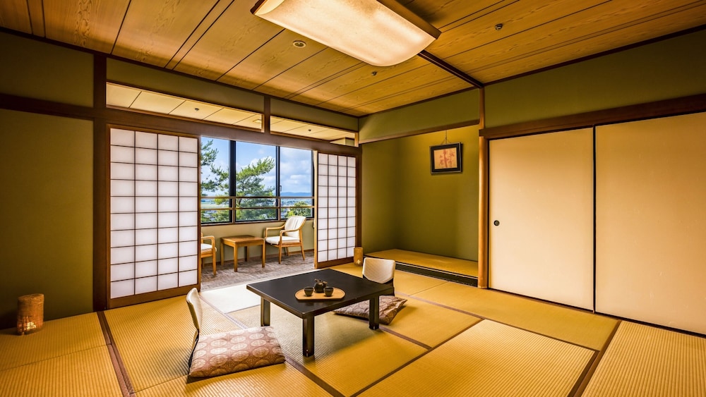 [禁煙] スタンダード和室 内風呂あり | 大江戸温泉物語Premium 青雲閣