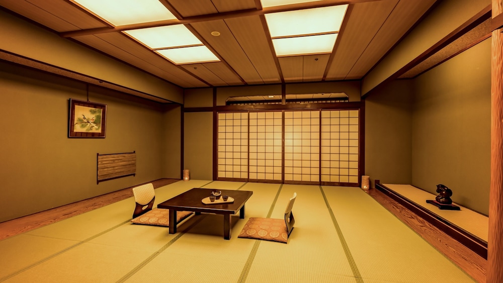 [禁煙] スタンダード和室17畳 内風呂なし | 大江戸温泉物語Premium 青雲閣