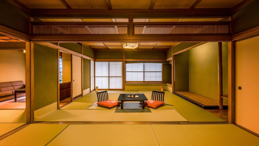 [禁煙] ジュニアスイート特別室 内風呂あり | 大江戸温泉物語Premium 加賀まるや