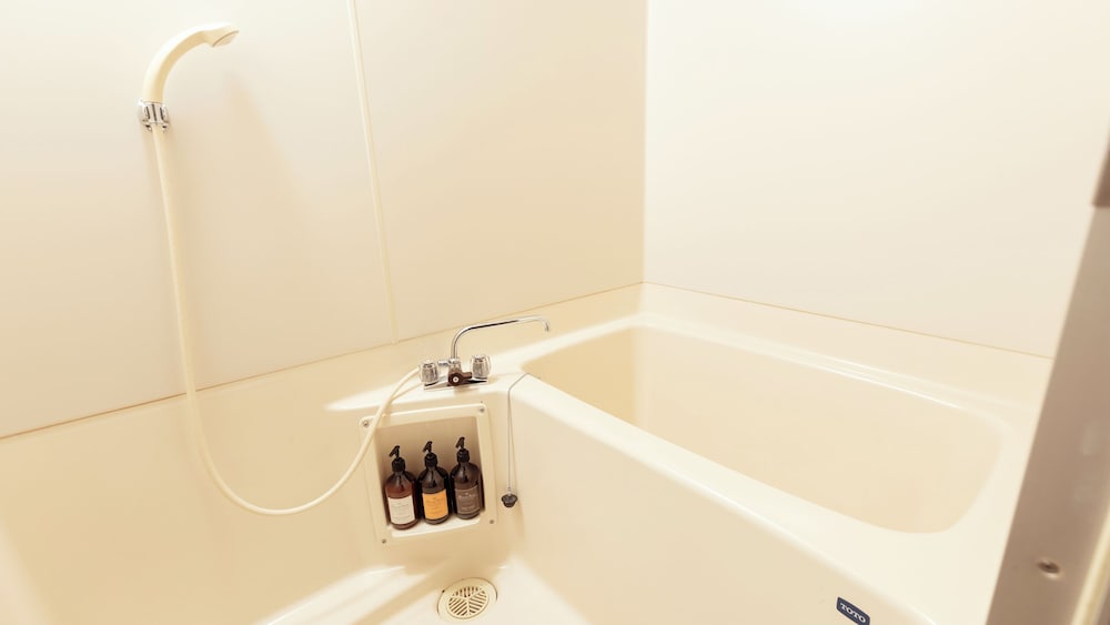 [禁煙]スタンダード露天風呂付和ベッドツイン(眺望なし) バスルーム0 | 大江戸温泉物語Premium 下呂本館