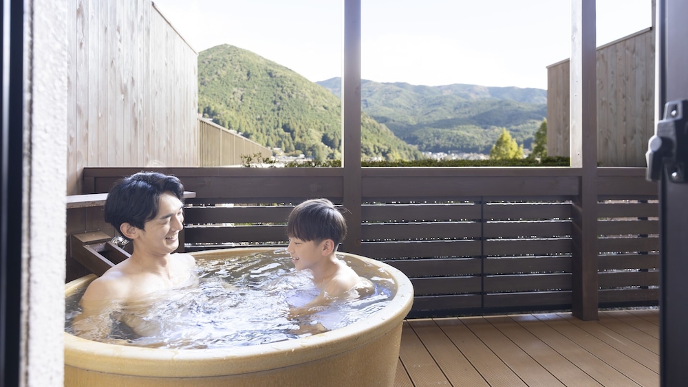 [禁煙]スタンダード露天風呂付和ベッドツイン(眺望なし) 客室1 | 大江戸温泉物語Premium 下呂本館