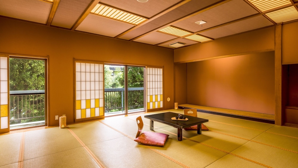 [禁煙]スタンダード和室20畳 内風呂なし(眺望なし) | 大江戸温泉物語 山中彩朝楽