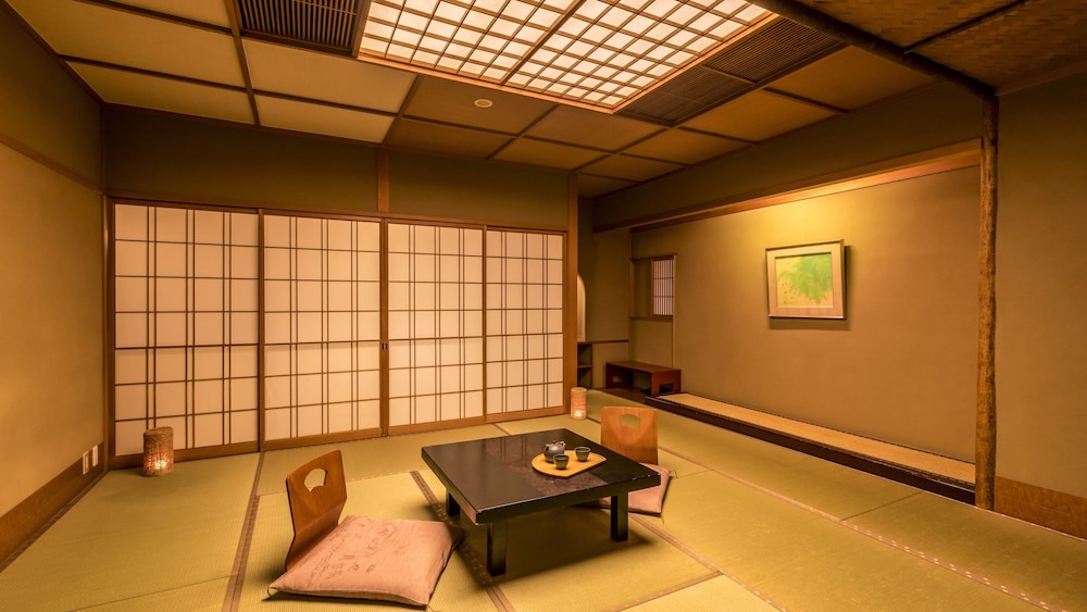 [禁煙] スタンダード和室 内風呂なし(眺望なし) | 大江戸温泉物語Premium よしのや依緑園