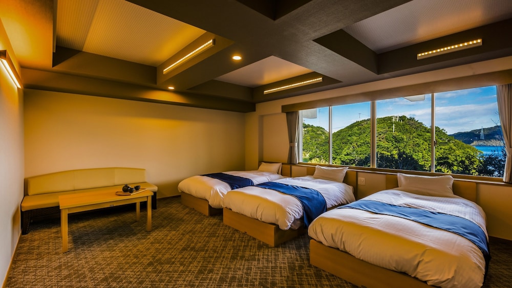 [禁煙] スーペリア バリアフリートリプル 内風呂あり | 大江戸温泉物語Premium 鳥羽彩朝楽