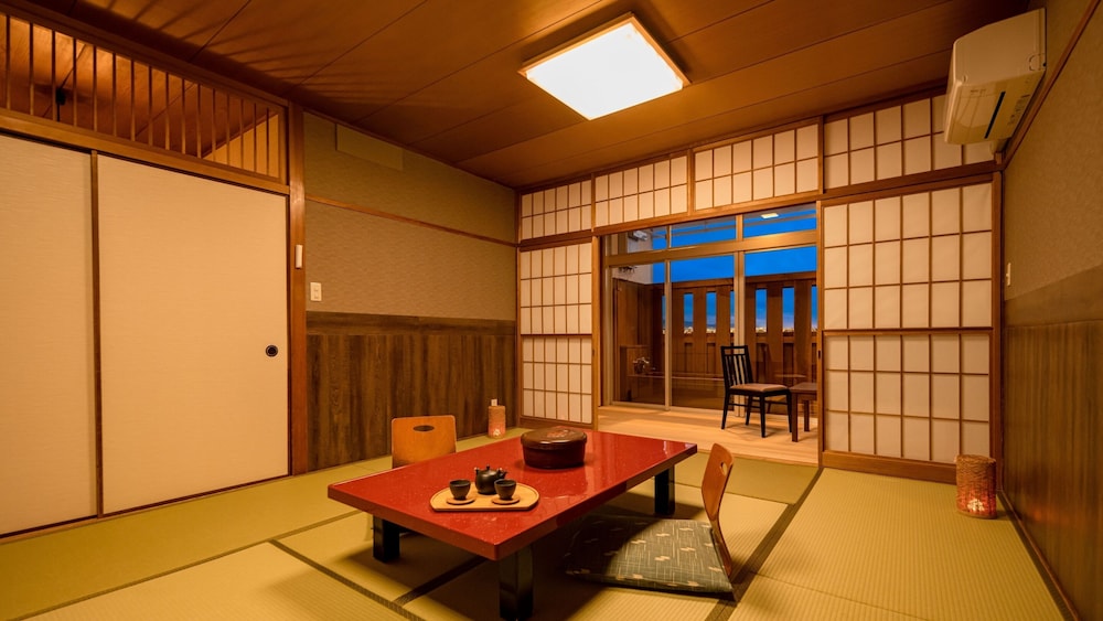 [禁煙] スタンダード露天風呂付和室(シティ/ナイトビュー) | 大江戸温泉物語 道後