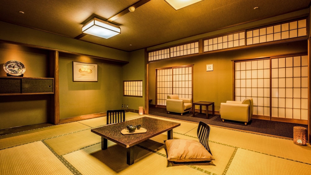 [禁煙] スタンダード和室 内風呂あり(バルコニー付) | 大江戸温泉物語 三好屋