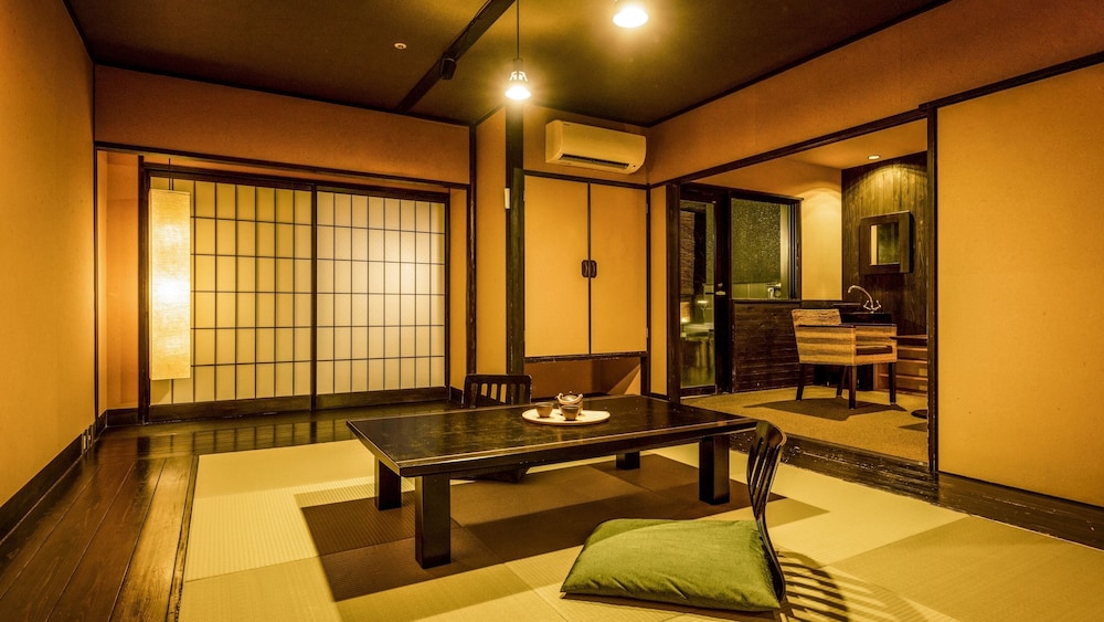 [禁煙] スーペリア露天風呂付和室 | 大江戸温泉物語 三好屋