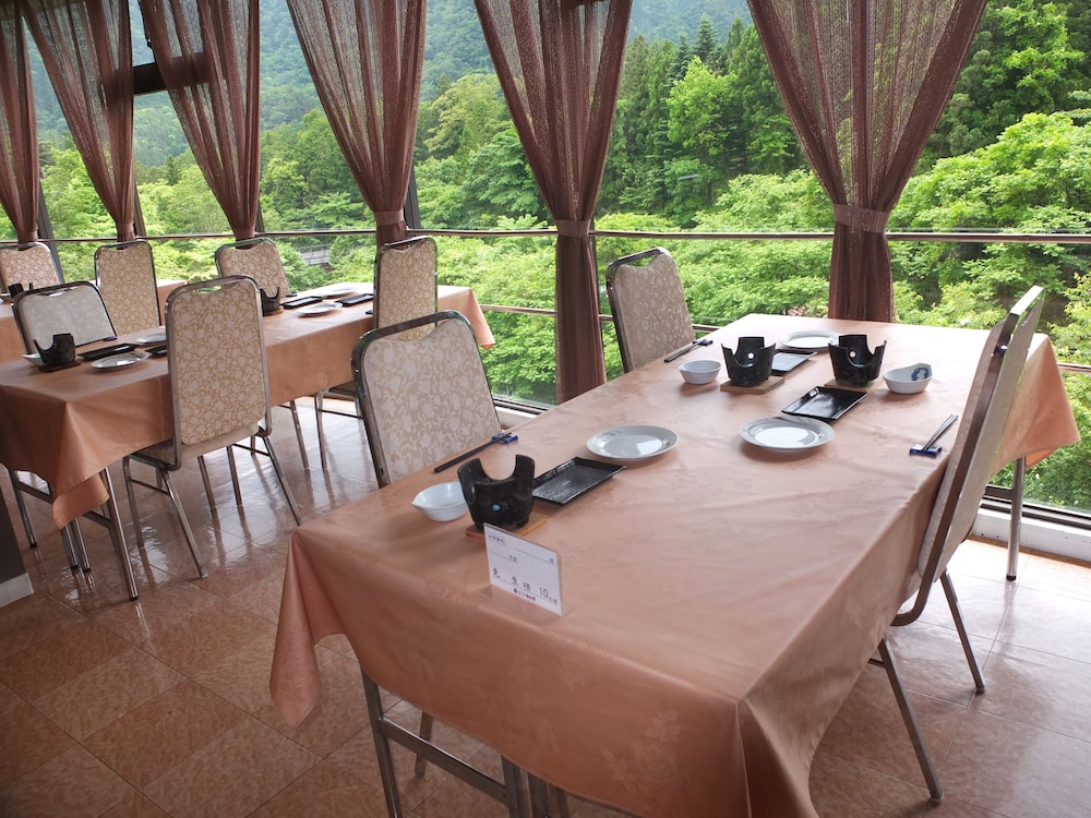 レストラン1 | 日光ぐり～んホテル 懐かし家風和里