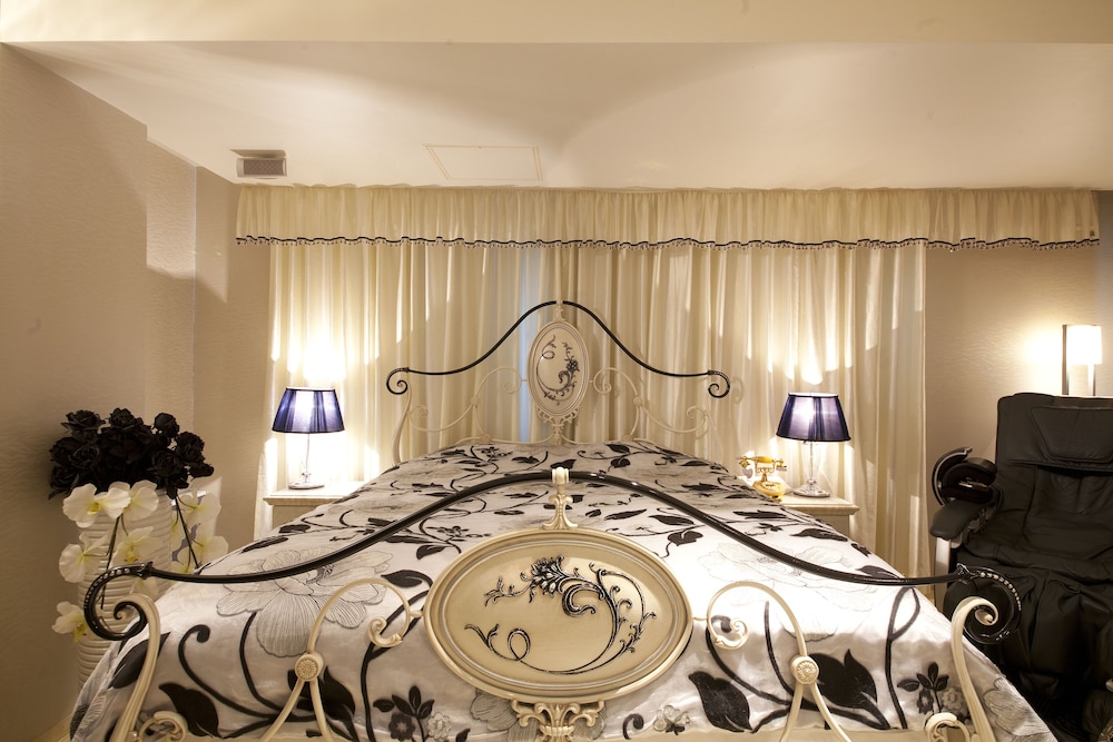 スタンダード ダブルルーム 客室16 | V HOTEL - 大人限定