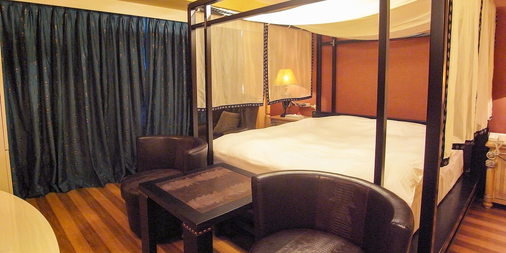 スタンダード ダブルルーム 客室33 | V HOTEL - 大人限定