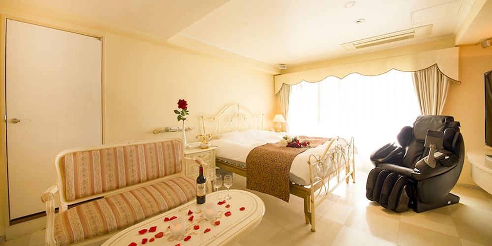 スタンダード ダブルルーム 客室42 | V HOTEL - 大人限定