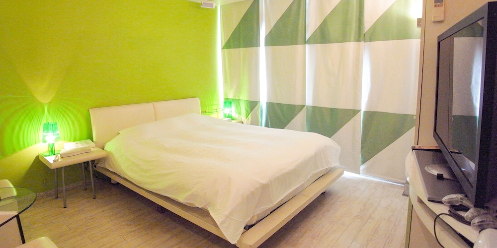 スタンダード ダブルルーム 客室25 | V HOTEL - 大人限定