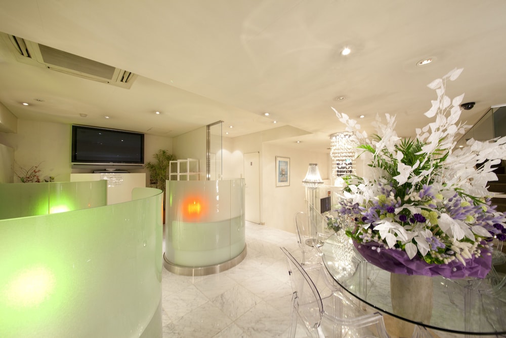 ロビー1 | V HOTEL - 大人限定