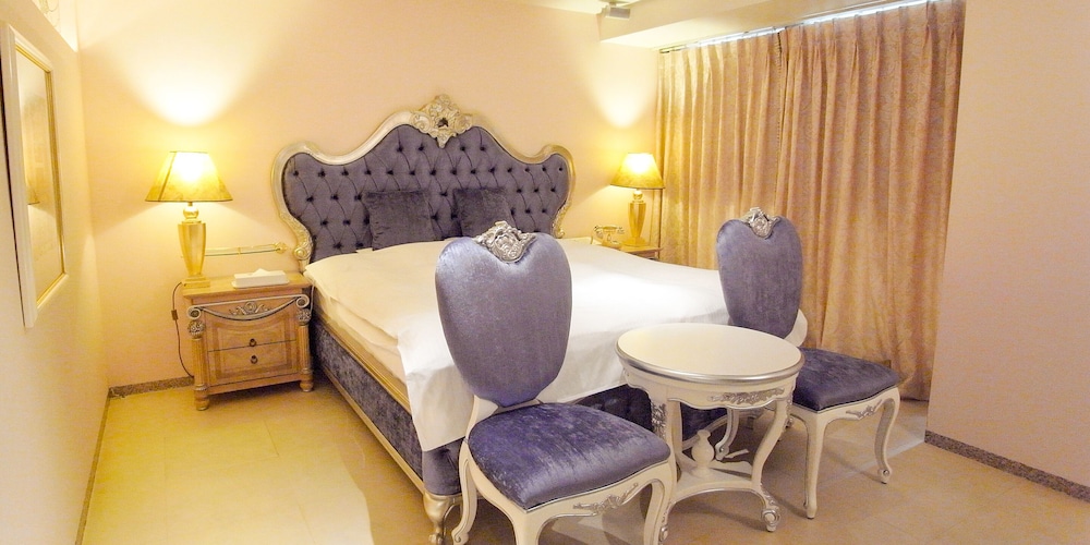 スタンダード ダブルルーム 客室40 | V HOTEL - 大人限定