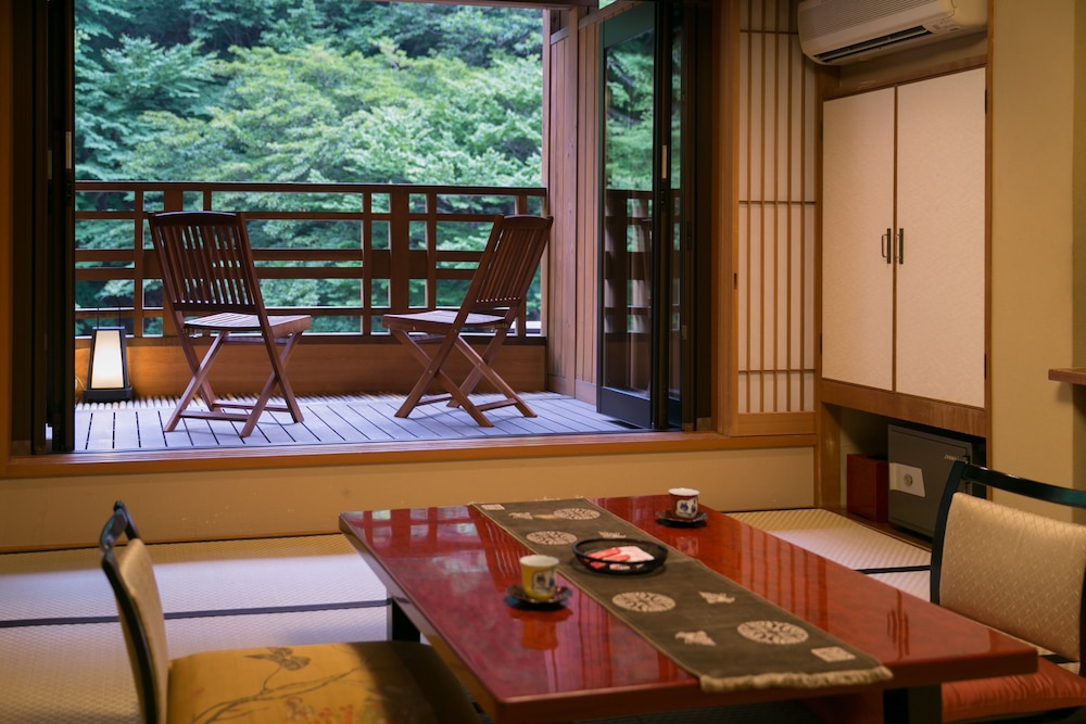 1Fプチ露天風呂付客室 客室0 | Shima-Onsen Toshimaya