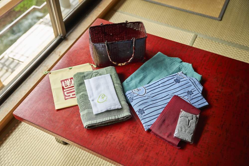 1Fプチ露天風呂付客室 客室の設備とサービス1 | Shima-Onsen Toshimaya