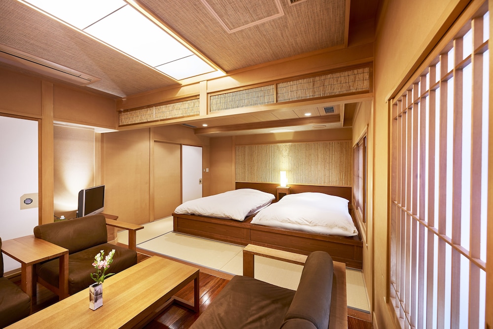 和室10畳、ベットルーム、専用露天風呂付客室 客室5 | Shima-Onsen Toshimaya