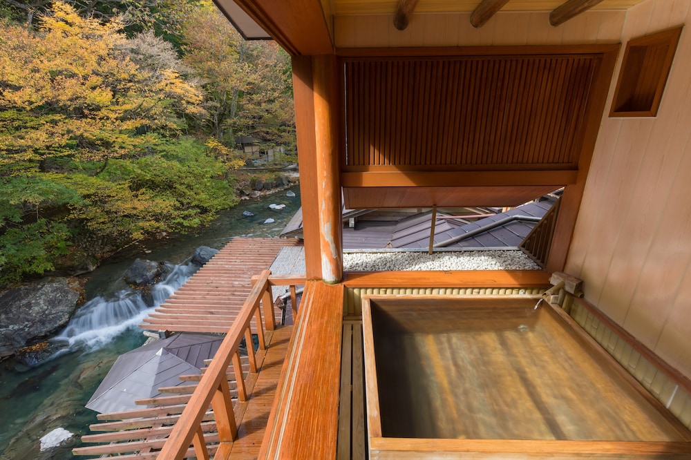 12.5畳和室客室露天風呂付き 川側 客室1 | Shima-Onsen Toshimaya