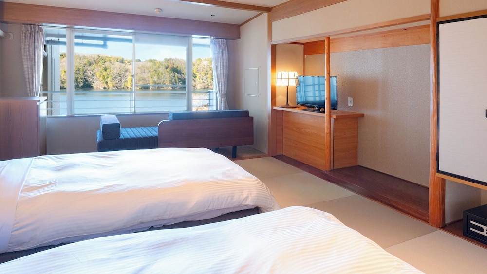 [禁煙]スタンダード和ベッドツイン 内風呂なし | 大江戸温泉物語 Premium 恵那峡