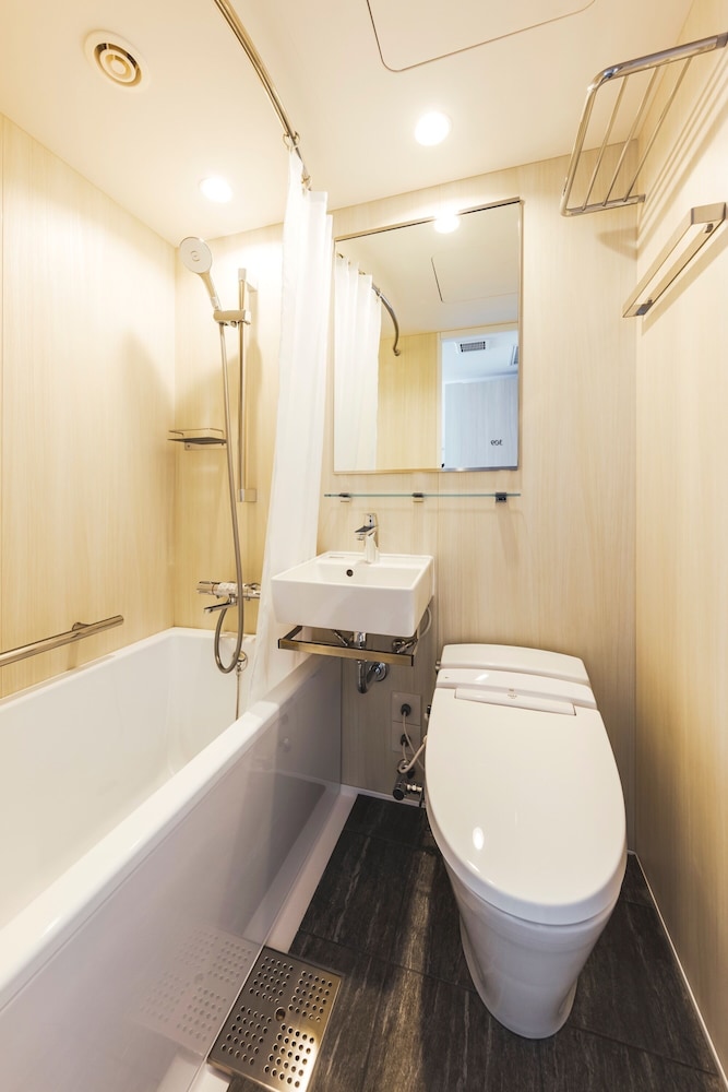 スーペリア ダブルルーム クイーンベッド 1 台 禁煙 専用バスルーム バスルーム4 | HOTEL NUPKA (ホテルヌプカ)