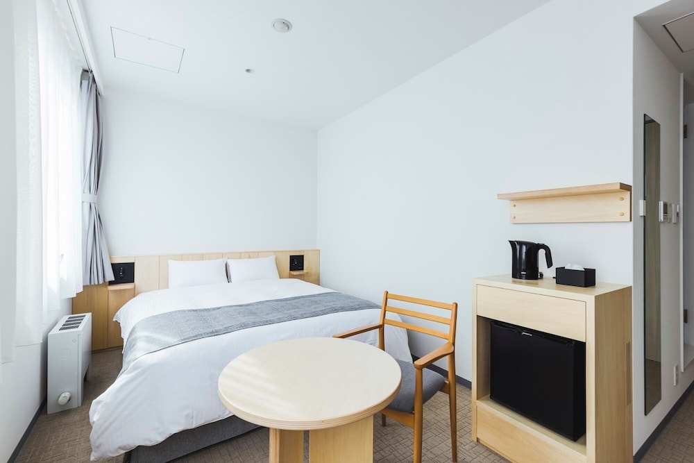 スーペリア ダブルルーム クイーンベッド 1 台 禁煙 専用バスルーム 客室6 | HOTEL NUPKA (ホテルヌプカ)