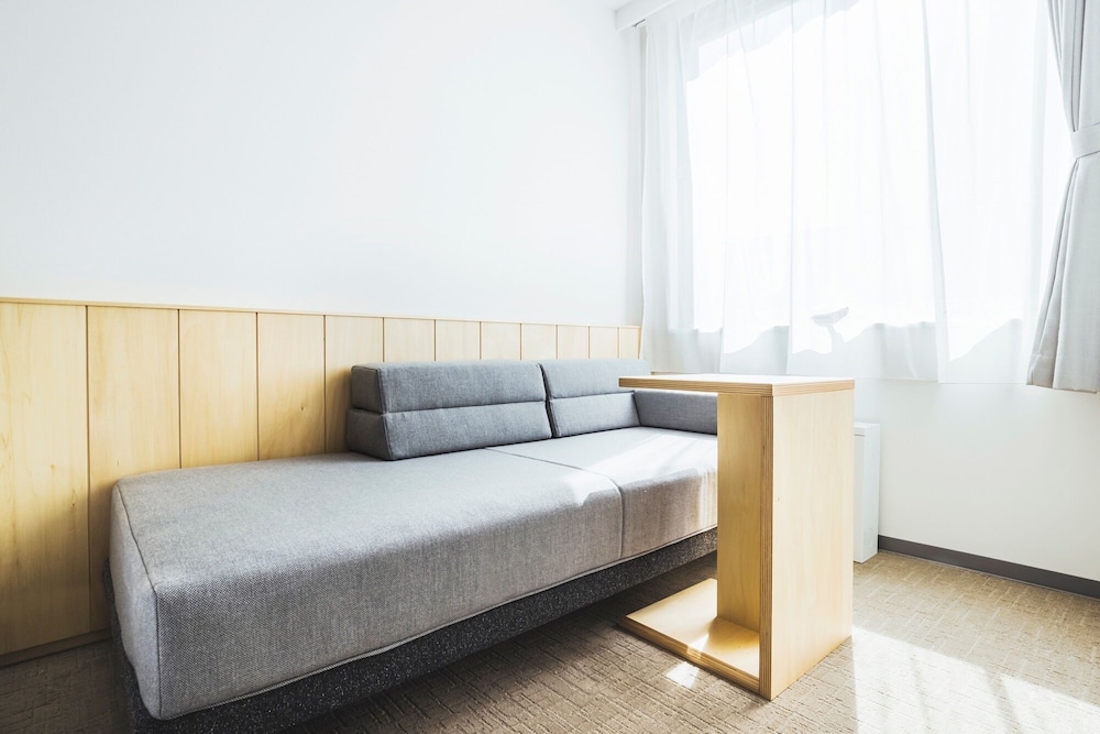 スーペリア ツインルーム シングルベッド 2 台 禁煙 専用バスルーム 客室6 | HOTEL NUPKA (ホテルヌプカ)