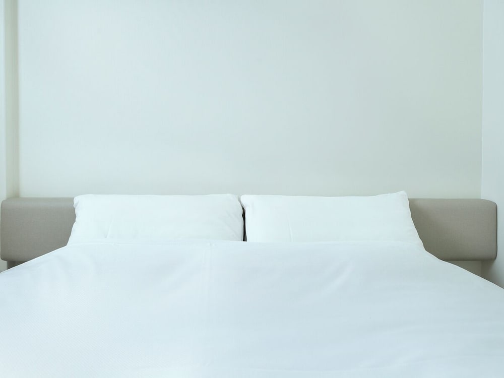 エコノミー ダブルルーム セミダブルベッド 1 台 禁煙 浴槽 客室4 | HOTEL NUPKA (ホテルヌプカ)