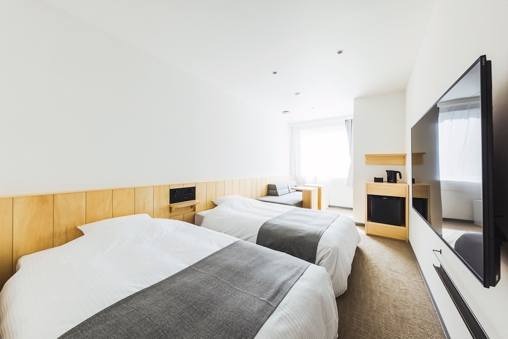 スーペリア ダブルルーム クイーンベッド 1 台 禁煙 専用バスルーム 客室3 | HOTEL NUPKA (ホテルヌプカ)