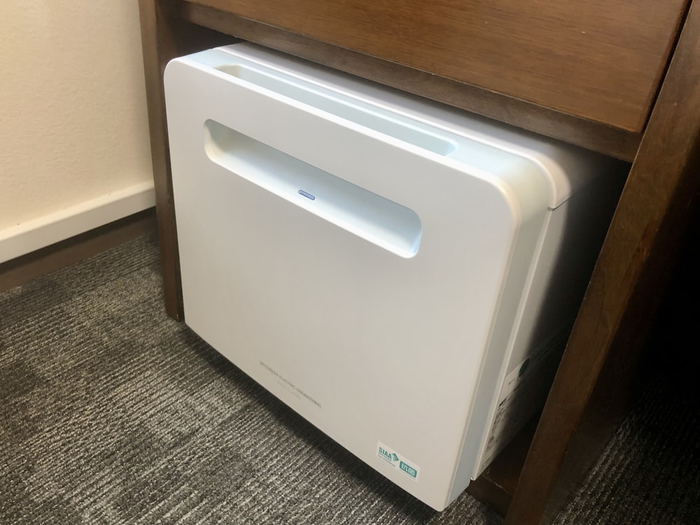 エコノミー ダブルルーム 禁煙 (13 ㎡) 客室の設備とサービス5 | セントラルホテル岡山