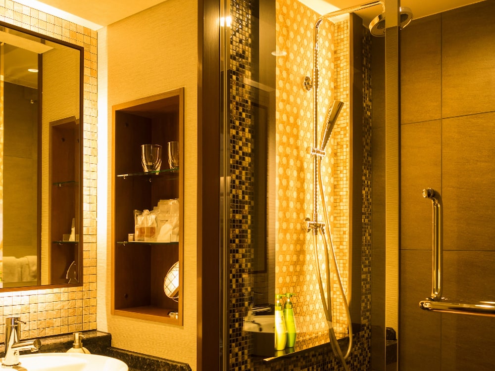 モダンダブルルーム (庭園なし) 禁煙 バスルーム0 | 森のスパリゾート 北海道ホテル