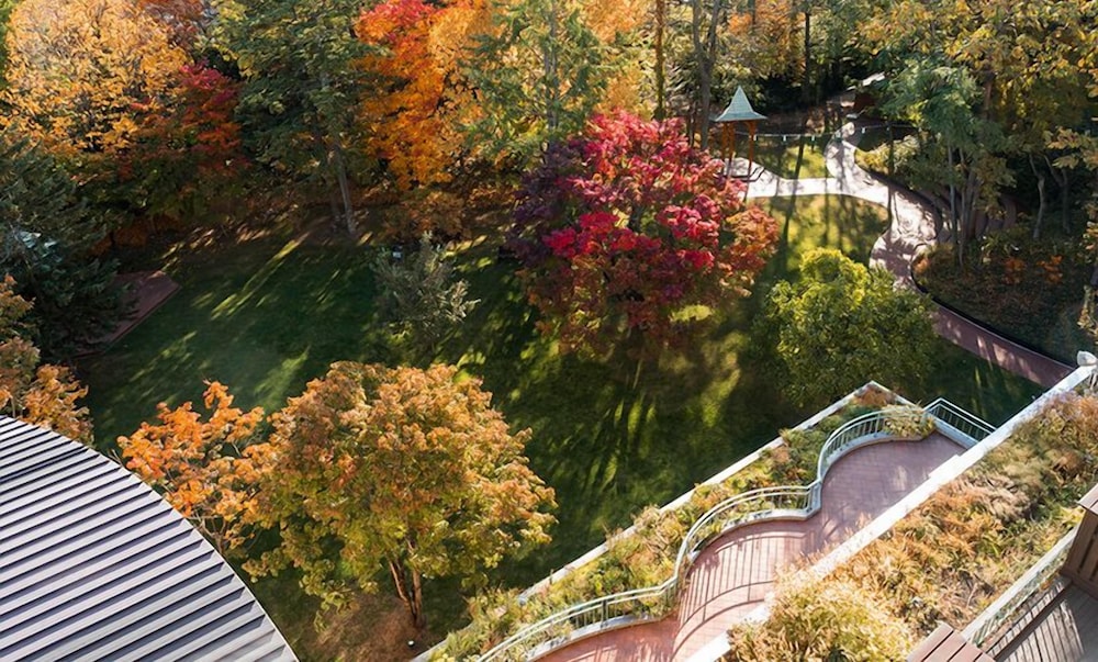 テラス ツインルーム 禁煙(3名の場合はエキストラベッド追加) ガーデン ビュー0 | 森のスパリゾート 北海道ホテル