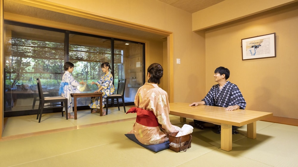 [禁煙] スーペリア露天風呂付和室 内風呂なし(眺望なし) | 大江戸温泉物語 輝乃湯