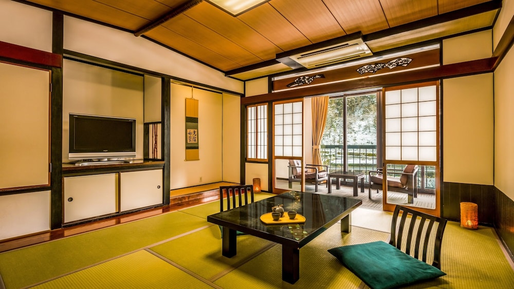 [禁煙] スタンダード和室 内風呂なし | 大江戸温泉物語 輝乃湯