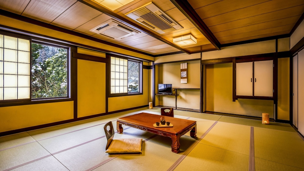 [禁煙] スタンダード和室18～21畳 内風呂なし(眺望なし) | 大江戸温泉物語 輝乃湯