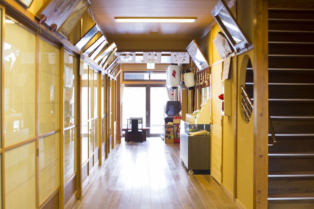 ロビー1 | 旅館 久保治